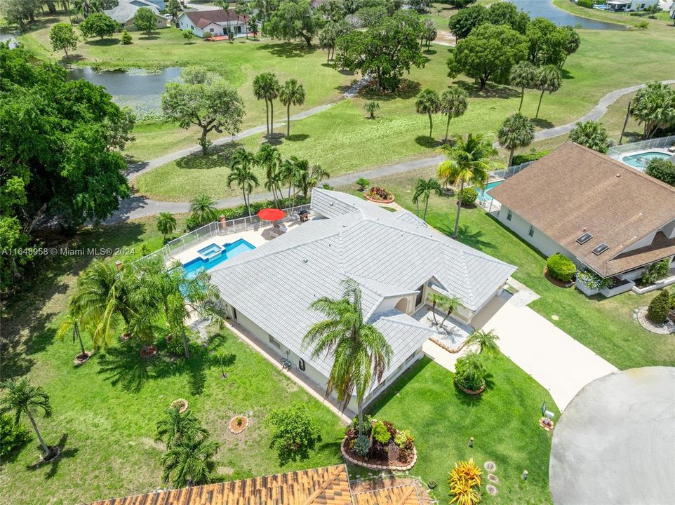 Recently Sold: $769,000 (4 beds, 2 baths, 2458 Square Feet)