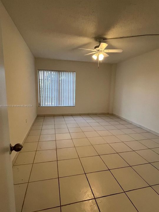 Active With Contract: $160,000 (2 beds, 2 baths, 1016 Square Feet)