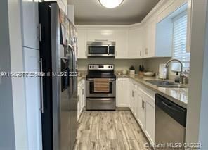 For Rent: $3,000 (3 beds, 2 baths, 1488 Square Feet)