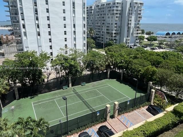 Recientemente alquilado: $4,200 (2 camas, 2 baños, 1190 Pies cuadrados)