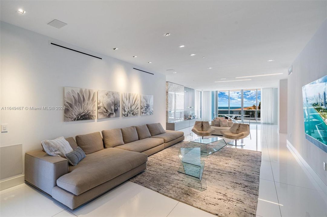 For Sale: $4,750,000 (4 beds, 4 baths, 3807 Square Feet)