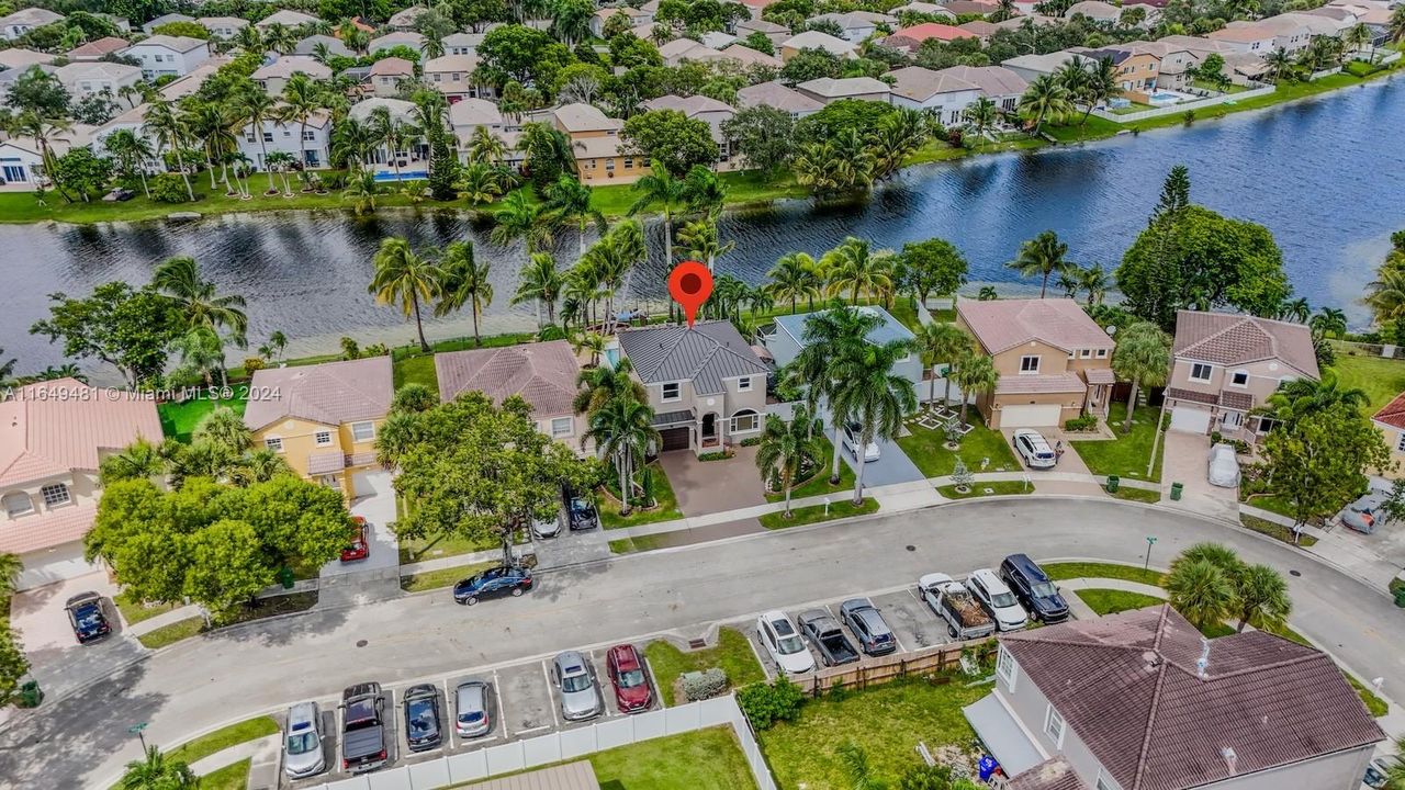 Active With Contract: $749,000 (3 beds, 2 baths, 1709 Square Feet)