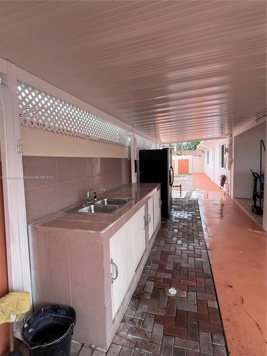 最近租的: $3,700 (3 贝兹, 2 浴室, 0 平方英尺)