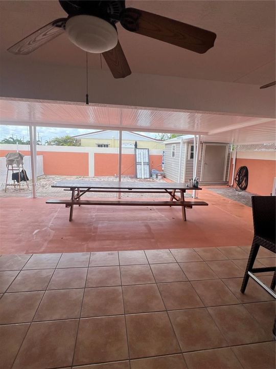 最近租的: $3,700 (3 贝兹, 2 浴室, 0 平方英尺)