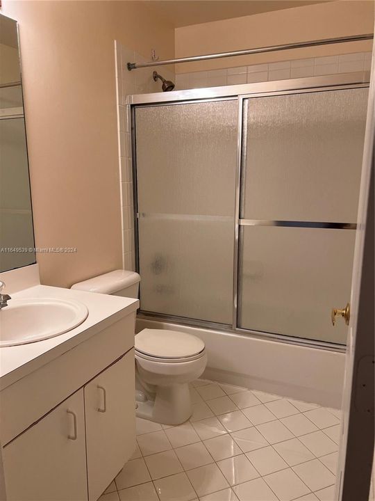 2nd bathroom