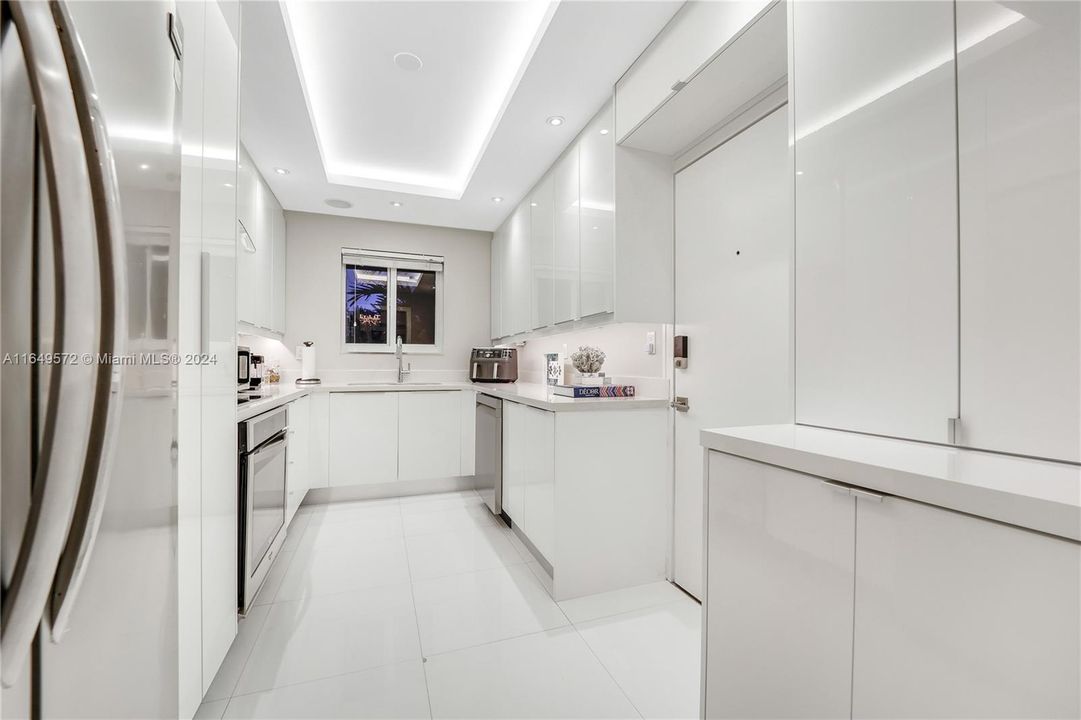 Недавно арендовано: $5,100 (2 спален, 1 ванн, 1060 Квадратных фут)