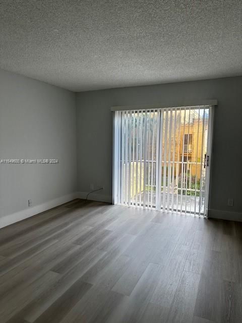 Recientemente alquilado: $2,075 (2 camas, 2 baños, 1119 Pies cuadrados)