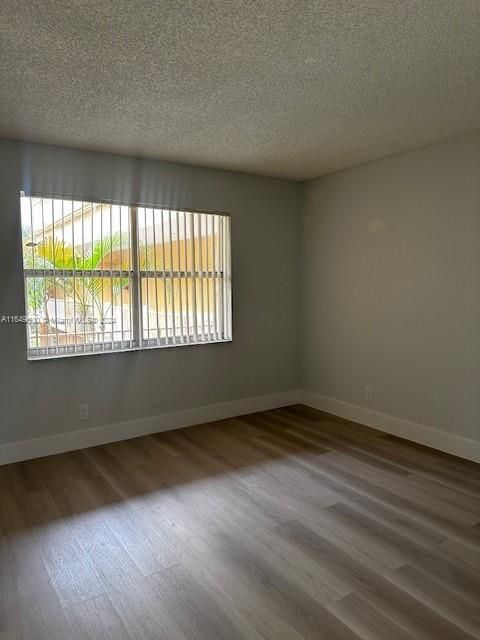 Recientemente alquilado: $2,075 (2 camas, 2 baños, 1119 Pies cuadrados)