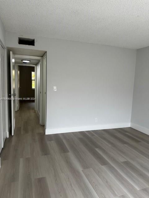 Recientemente alquilado: $2,075 (2 camas, 2 baños, 1119 Pies cuadrados)