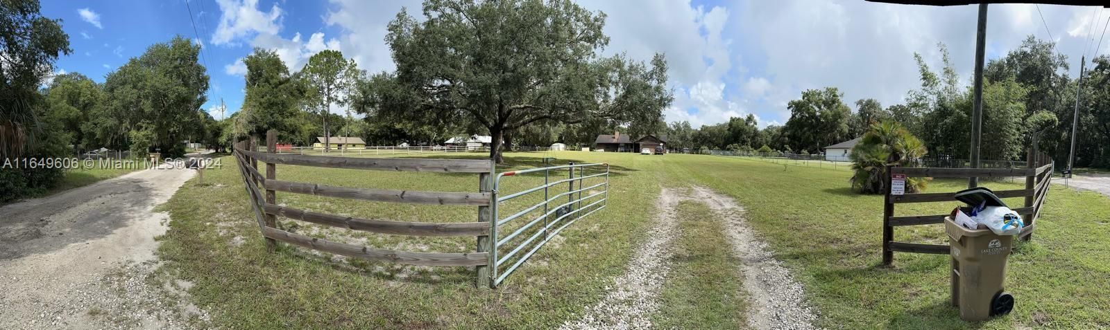 For Sale: $392,500 (3 beds, 2 baths, 1848 Square Feet)