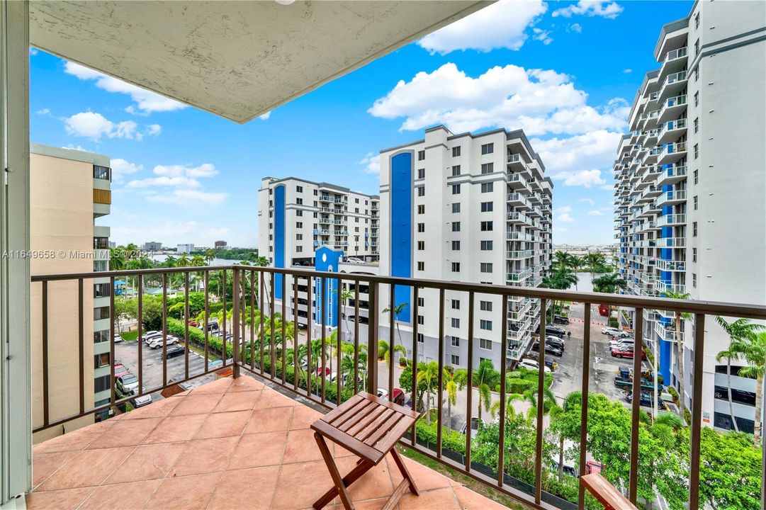 Recently Rented: $2,850 (3 beds, 2 baths, 1326 Square Feet)