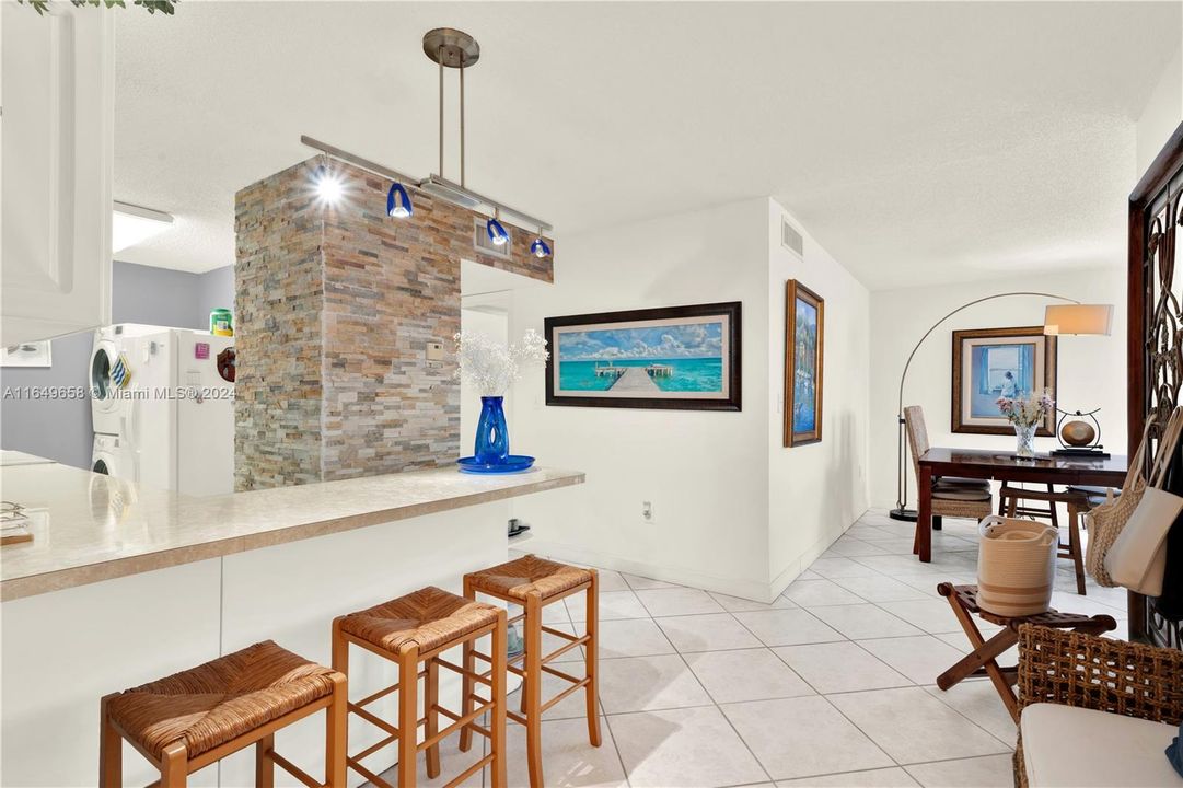 Recently Rented: $2,850 (3 beds, 2 baths, 1326 Square Feet)