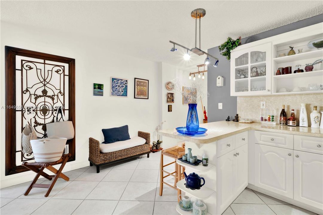 Recently Rented: $2,850 (3 beds, 2 baths, 1326 Square Feet)