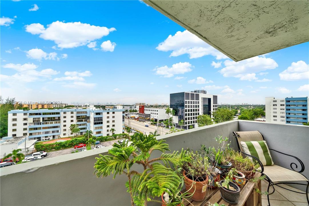 Recently Rented: $2,850 (3 beds, 2 baths, 1326 Square Feet)