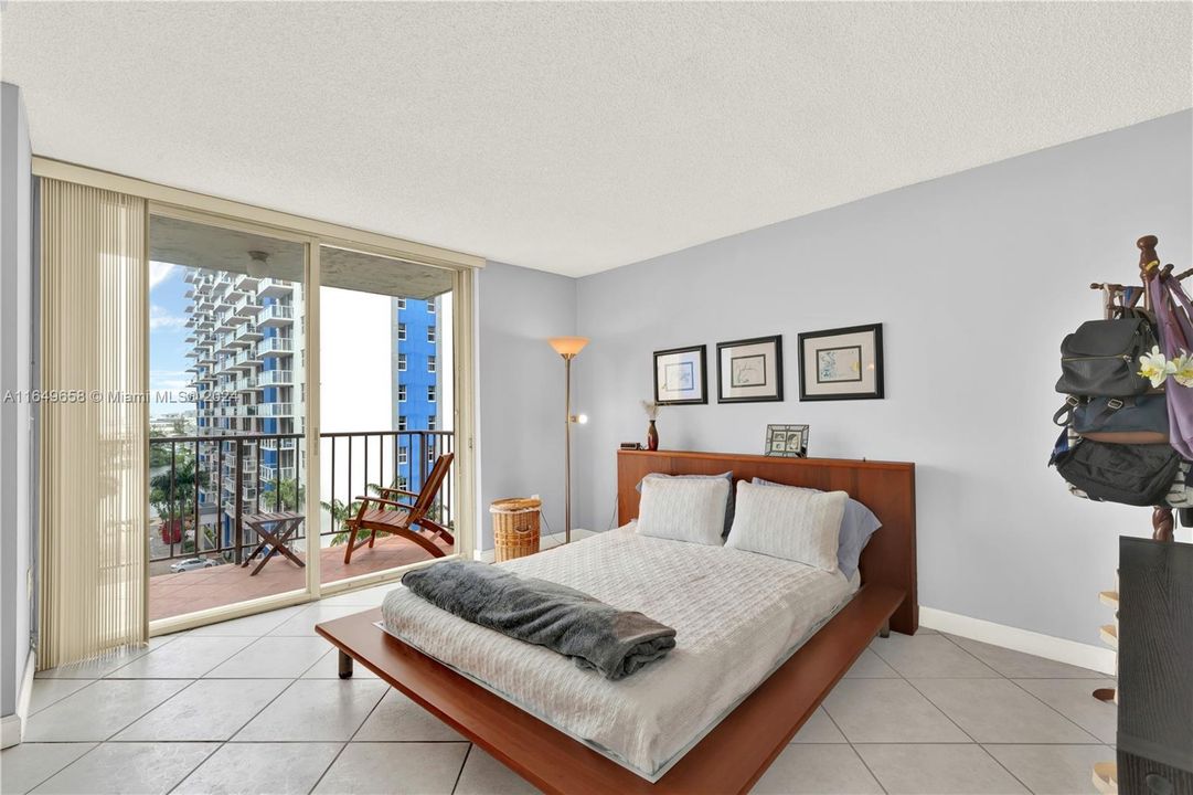 Recently Rented: $2,850 (3 beds, 2 baths, 1326 Square Feet)