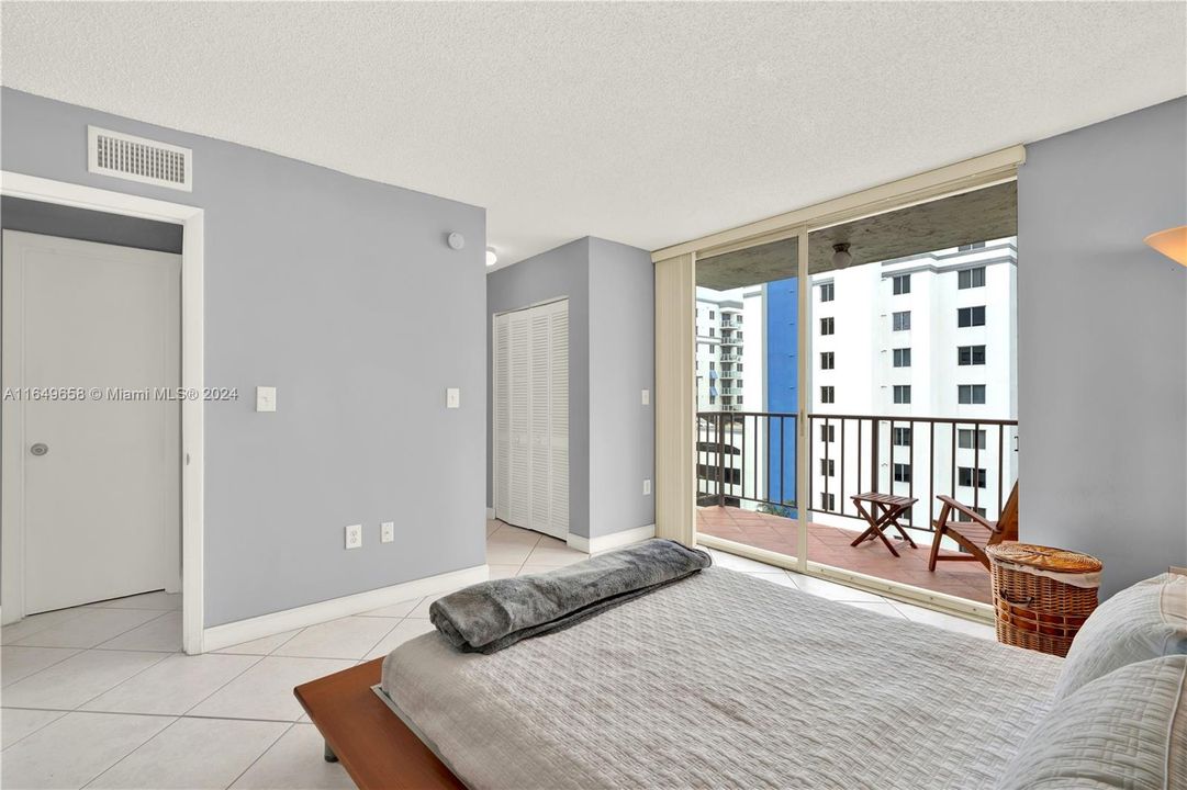 Recently Rented: $2,850 (3 beds, 2 baths, 1326 Square Feet)