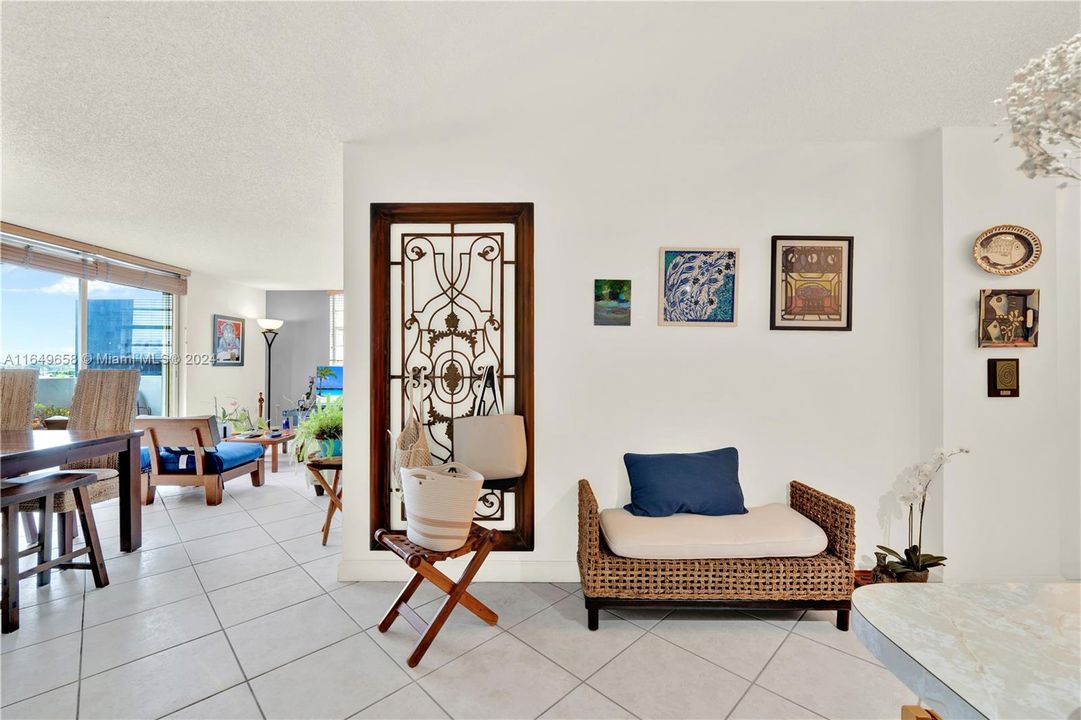 Recently Rented: $2,850 (3 beds, 2 baths, 1326 Square Feet)