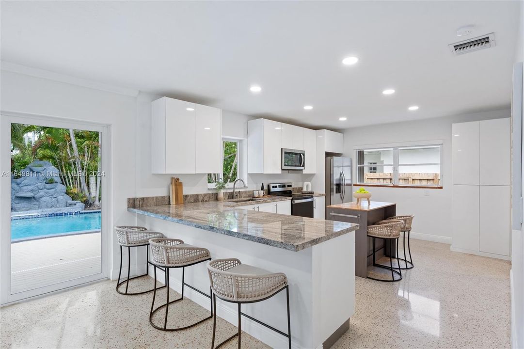 Active With Contract: $1,590,000 (4 beds, 3 baths, 2488 Square Feet)