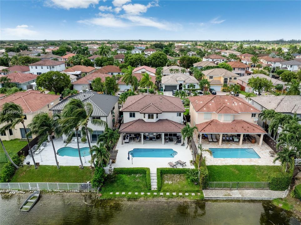 For Sale: $949,999 (3 beds, 2 baths, 2227 Square Feet)