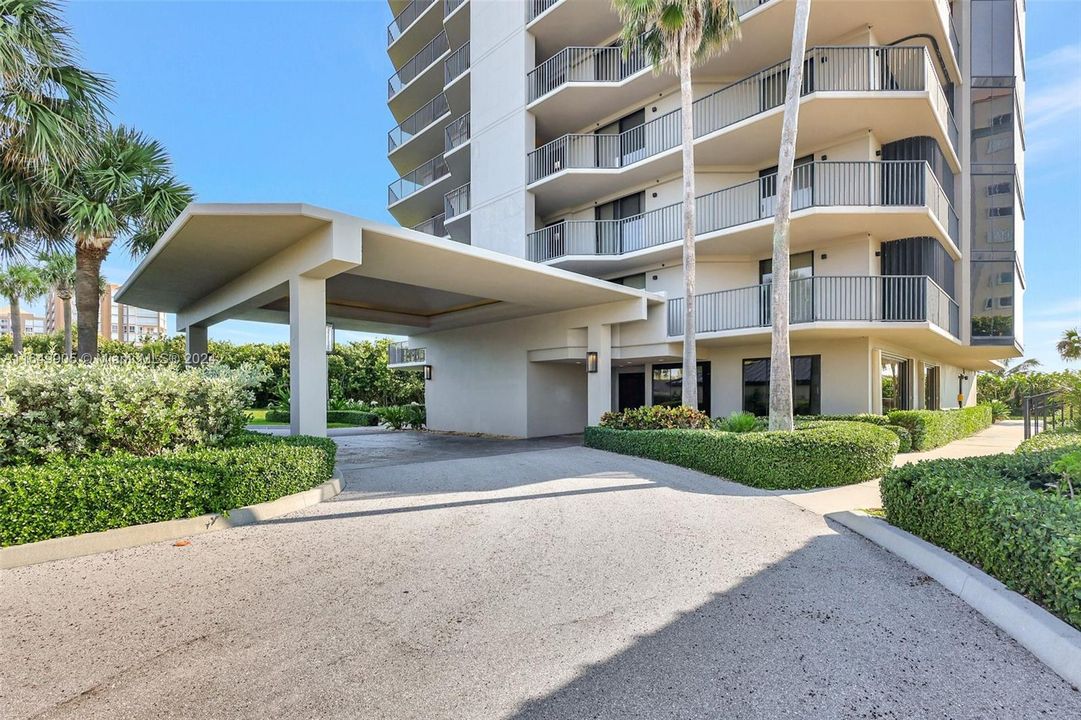 For Sale: $1,249,000 (3 beds, 2 baths, 2701 Square Feet)