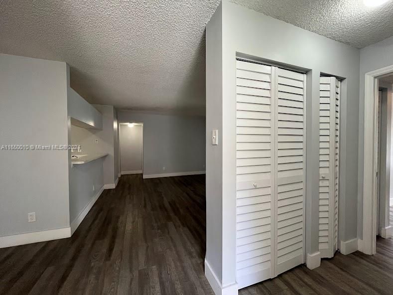 Недавно арендовано: $2,350 (2 спален, 2 ванн, 1075 Квадратных фут)