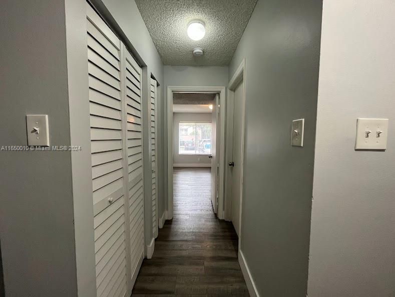 Недавно арендовано: $2,350 (2 спален, 2 ванн, 1075 Квадратных фут)