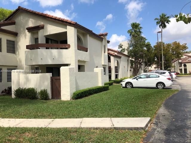 Recently Rented: $2,600 (3 beds, 2 baths, 1150 Square Feet)