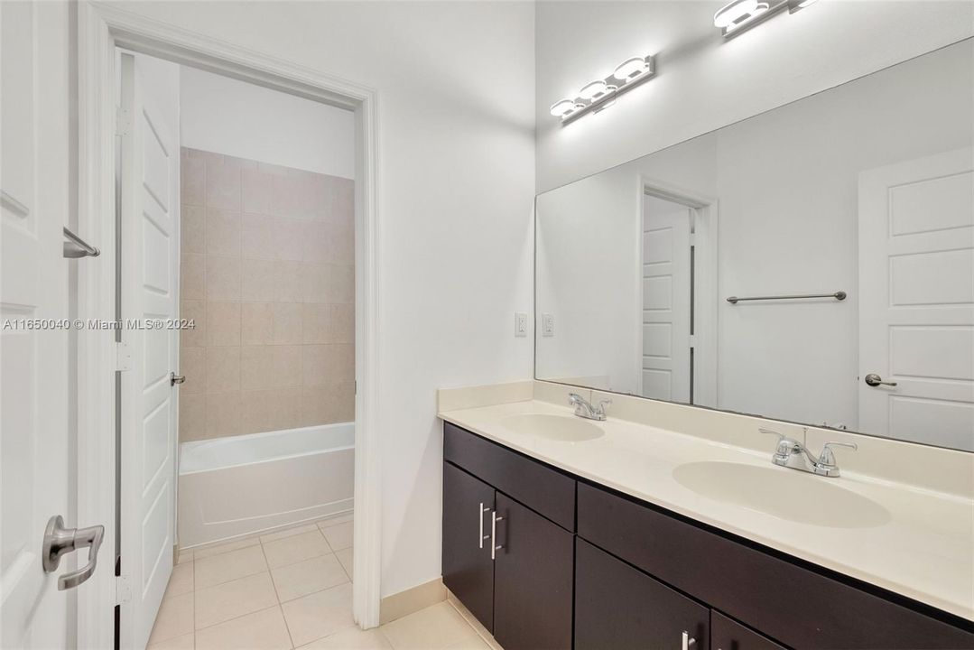 Active With Contract: $5,200 (4 beds, 2 baths, 2318 Square Feet)