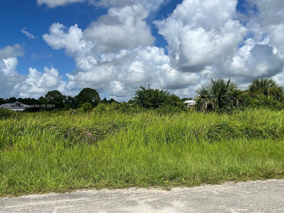 En Venta: $39,999 (0.30 acres)