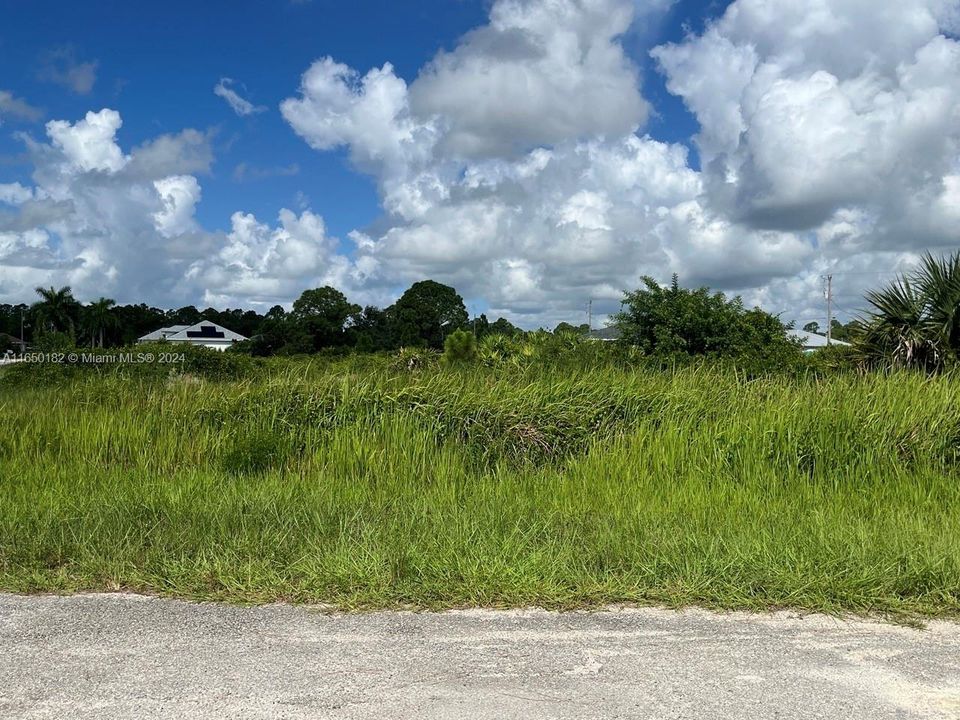 En Venta: $39,999 (0.30 acres)