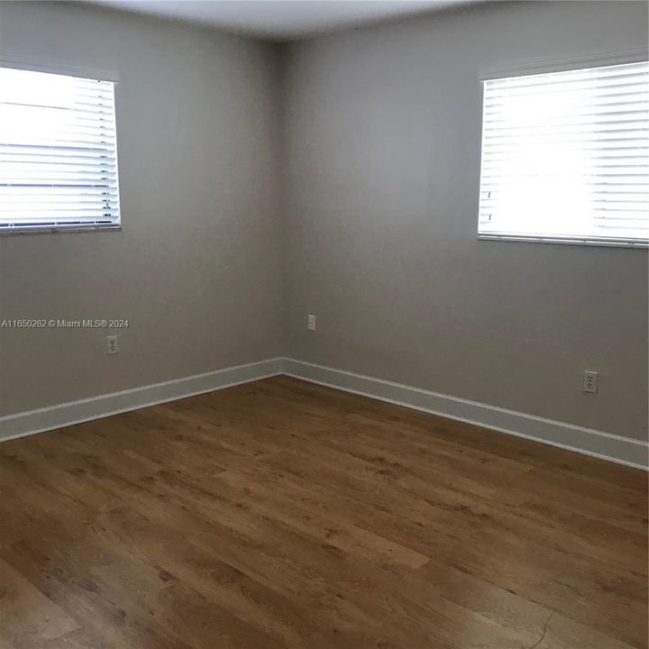 Recently Rented: $3,000 (3 beds, 2 baths, 1491 Square Feet)