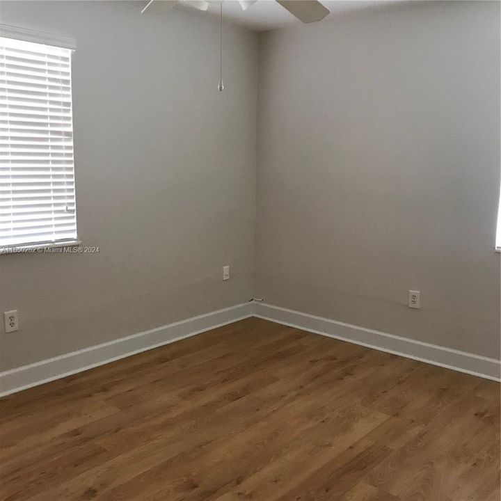 Recently Rented: $3,000 (3 beds, 2 baths, 1491 Square Feet)