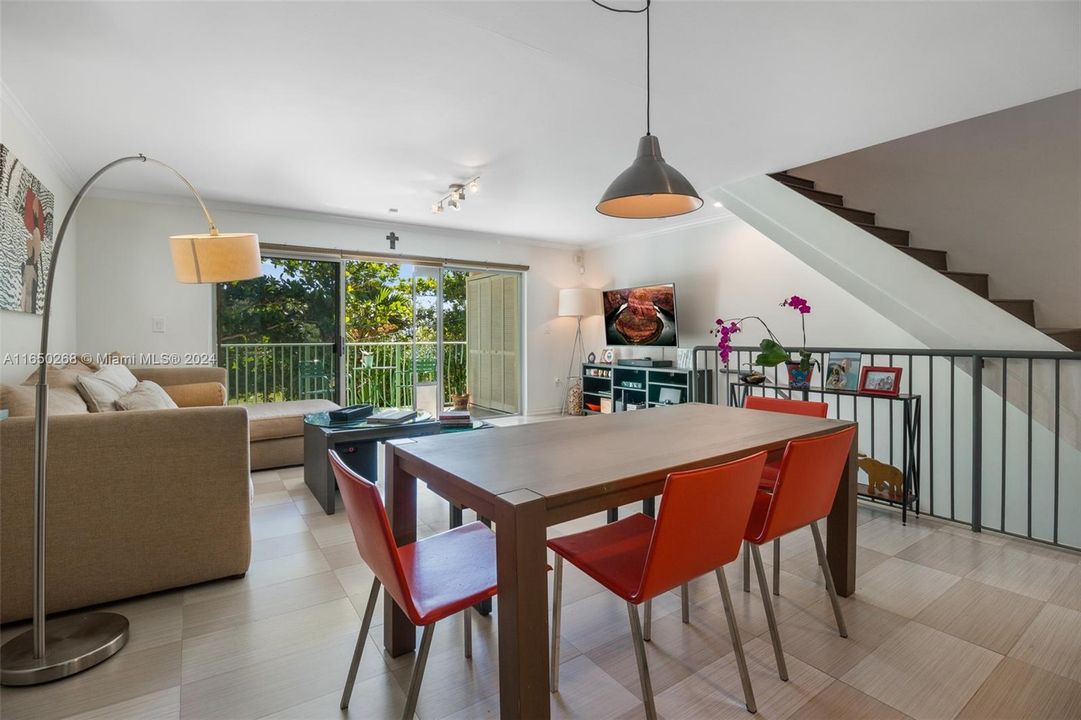 Recently Rented: $3,400 (2 beds, 2 baths, 1340 Square Feet)