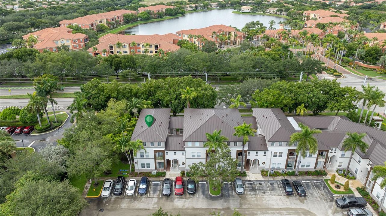 Active With Contract: $410,000 (3 beds, 2 baths, 1340 Square Feet)