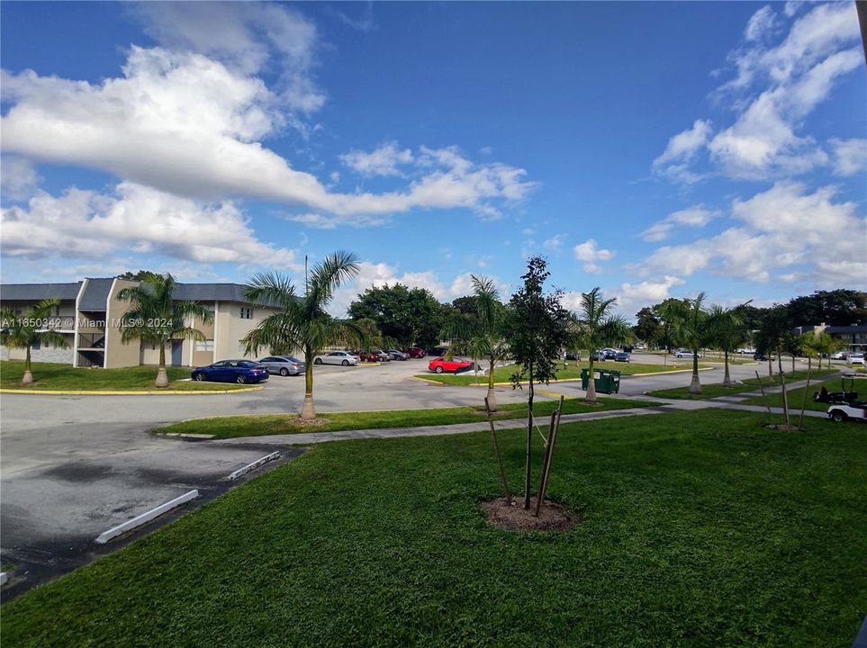 Recently Rented: $1,800 (2 beds, 2 baths, 949 Square Feet)