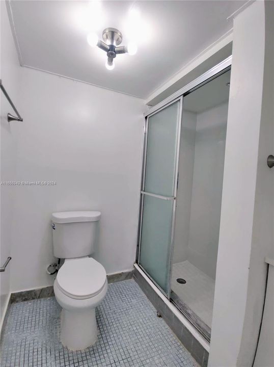 Recently Rented: $1,800 (2 beds, 2 baths, 949 Square Feet)