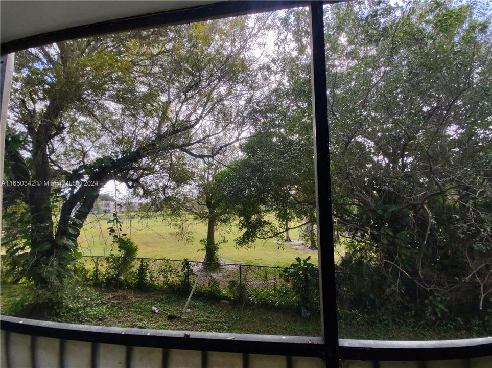 Recently Rented: $1,800 (2 beds, 2 baths, 949 Square Feet)