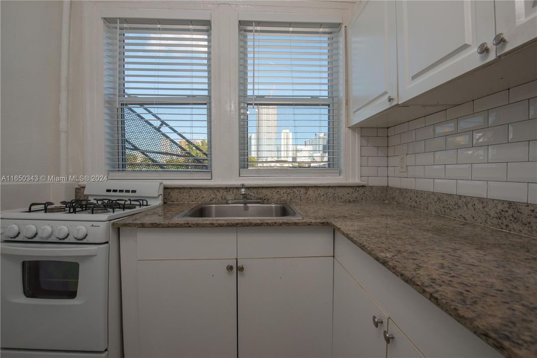 Recently Rented: $1,650 (1 beds, 1 baths, 16194 Square Feet)