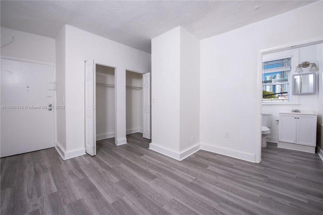 Recently Rented: $1,650 (1 beds, 1 baths, 16194 Square Feet)