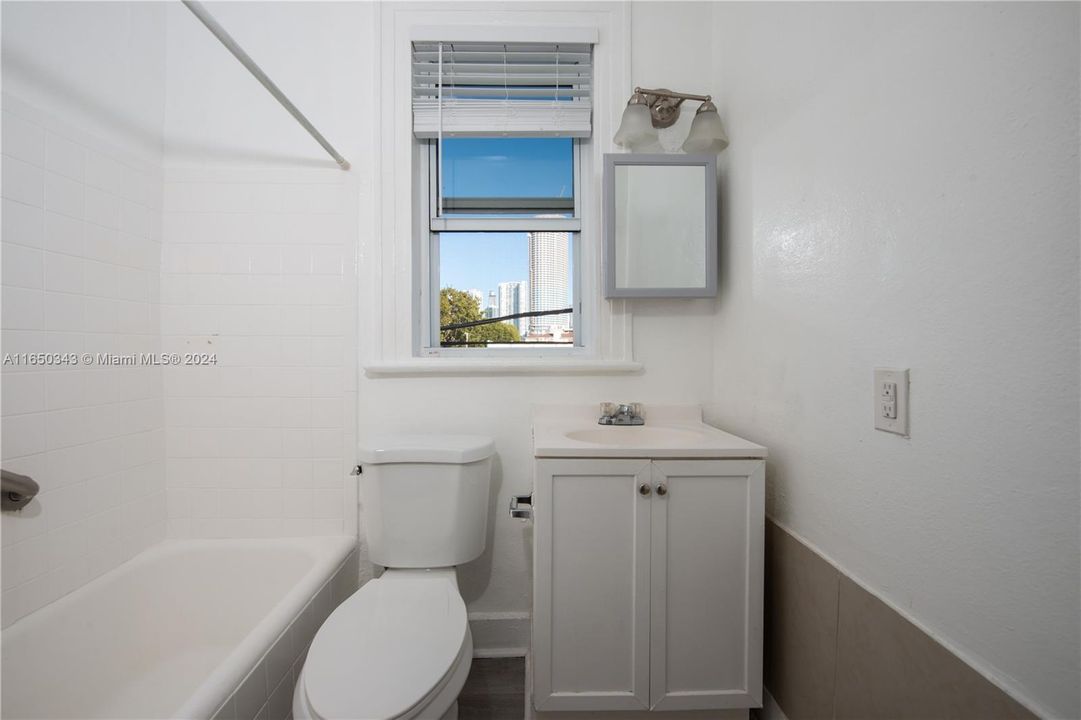 Recently Rented: $1,650 (1 beds, 1 baths, 16194 Square Feet)