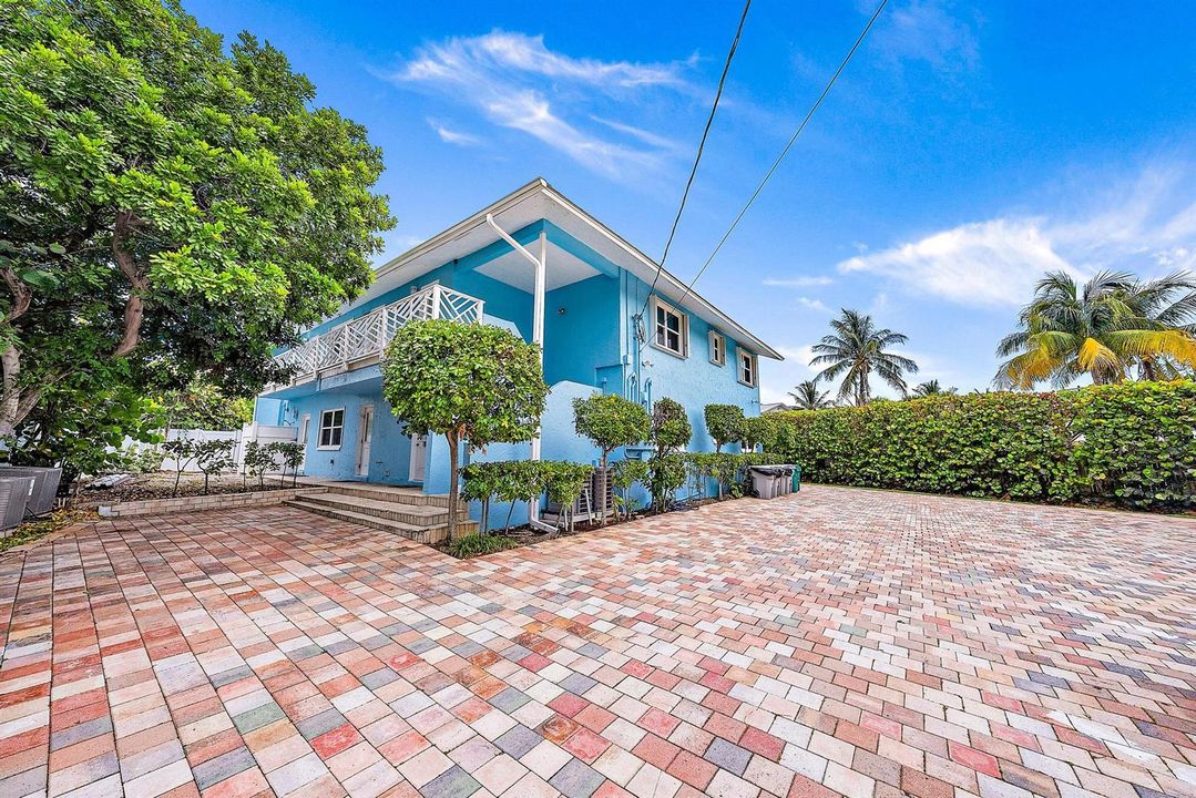 2507 N Ocean Dr -11