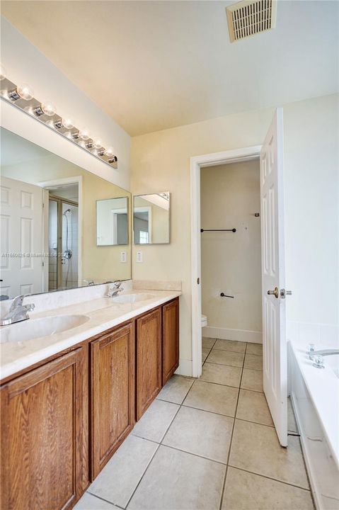 For Sale: $489,950 (3 beds, 2 baths, 1772 Square Feet)