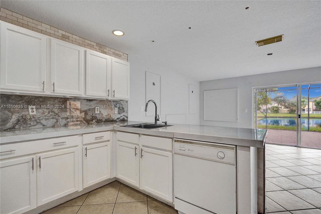 For Sale: $489,950 (3 beds, 2 baths, 1772 Square Feet)