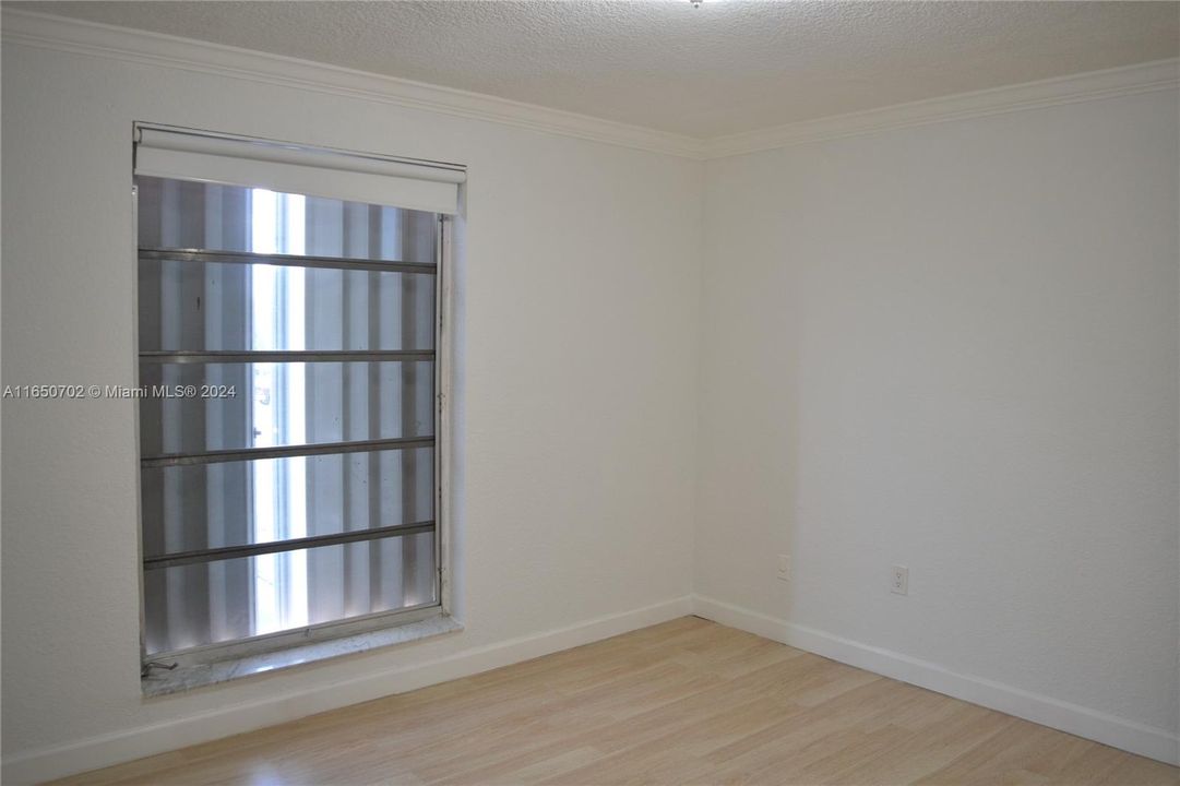 Active With Contract: $2,500 (2 beds, 2 baths, 1262 Square Feet)