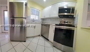 Active With Contract: $99,000 (1 beds, 1 baths, 640 Square Feet)