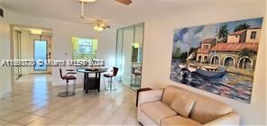 Active With Contract: $99,000 (1 beds, 1 baths, 640 Square Feet)