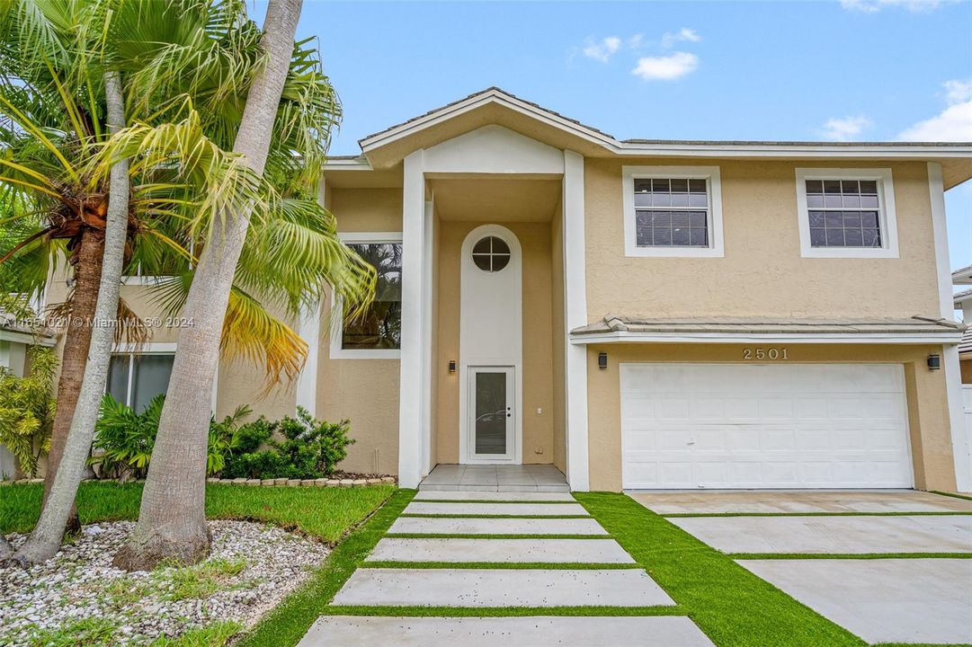 Active With Contract: $7,000 (4 beds, 3 baths, 2675 Square Feet)