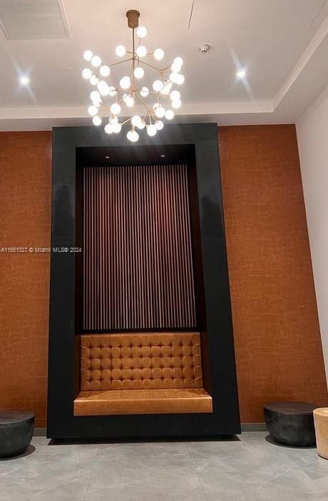 Recently Rented: $2,650 (0 beds, 1 baths, 698 Square Feet)