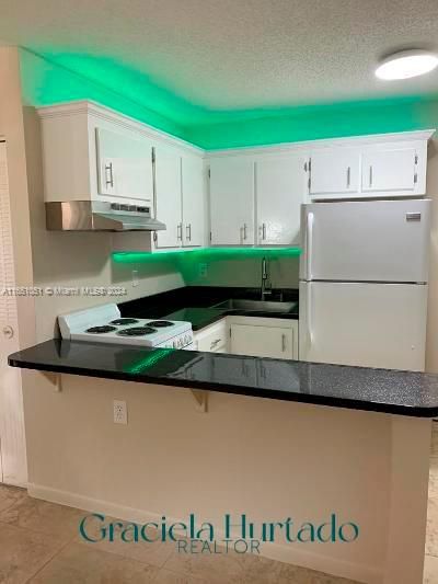 For Rent: $1,550 (1 beds, 1 baths, 427 Square Feet)