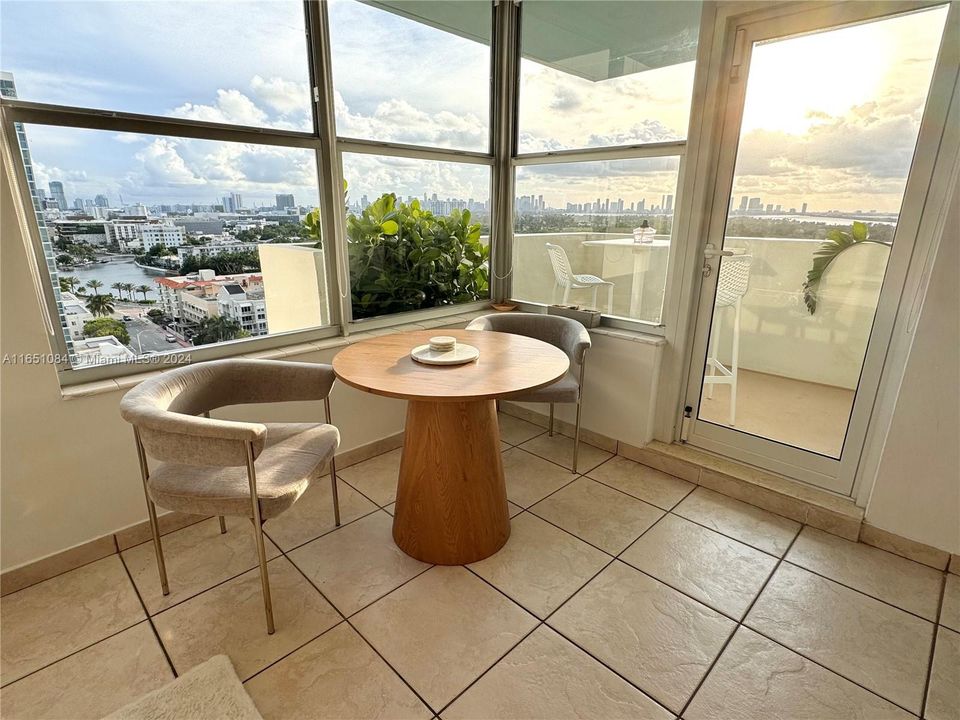 Недавно арендовано: $2,950 (0 спален, 1 ванн, 600 Квадратных фут)